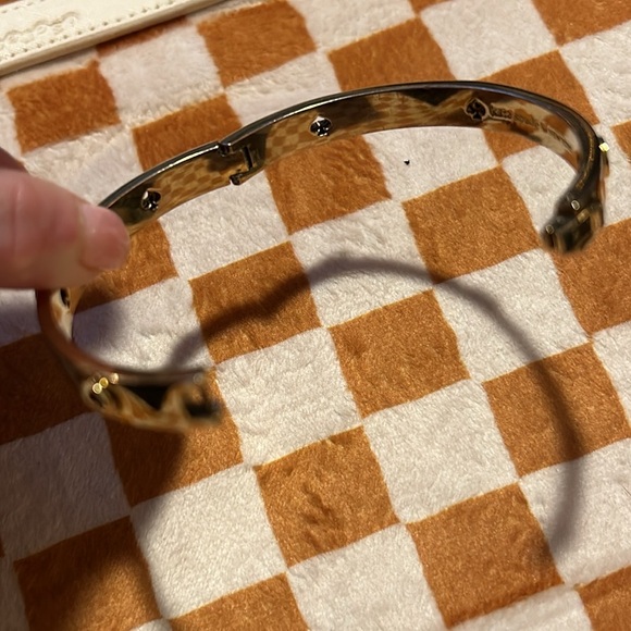 ✨Kate Spade•Goldtone•Bangle Bracelet✨ - Picture 9 of 10